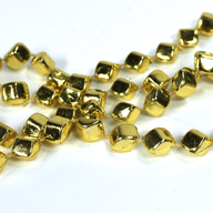 collares-doradas-cuadradas.gif