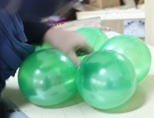 tutorial arbol Navidad con globos