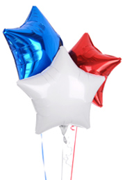 un ramillete globos foil para decorar una fiesta graduacion