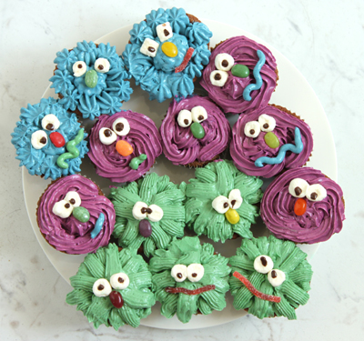 cupcakes-en-plato.jpg